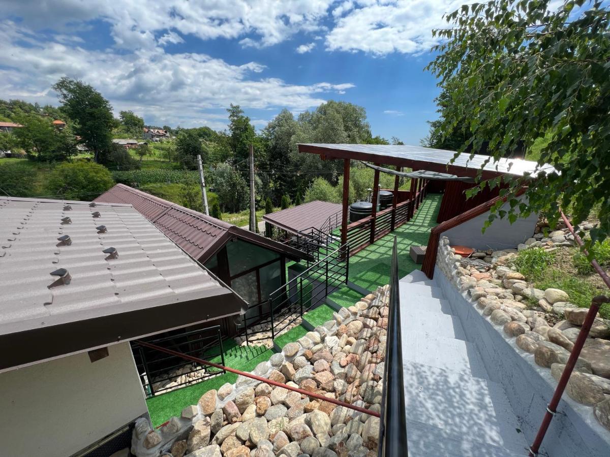Отель Vila Swe Sar Куртя-де-Арджеш Экстерьер фото